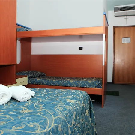 Derby S Hotel