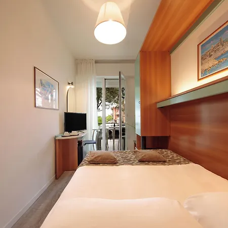 Derby S Hotel