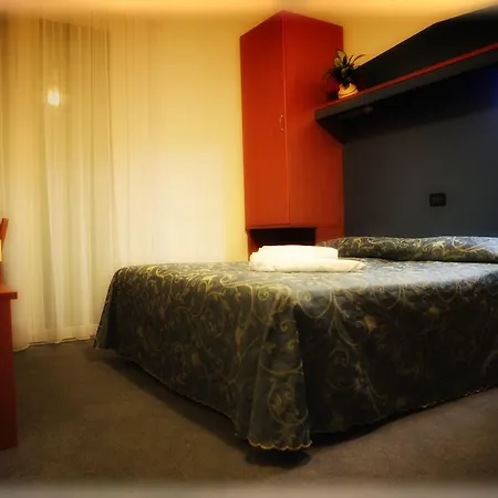 Derby S Hotel