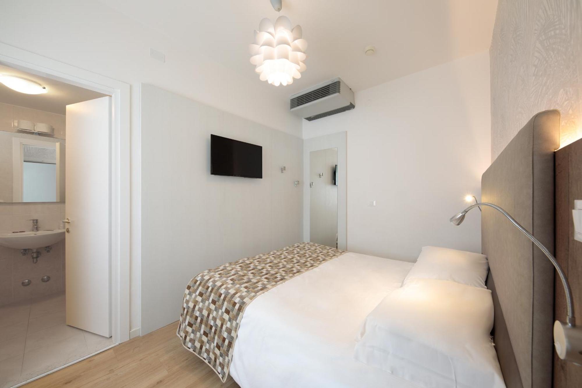 Derby S Hotel