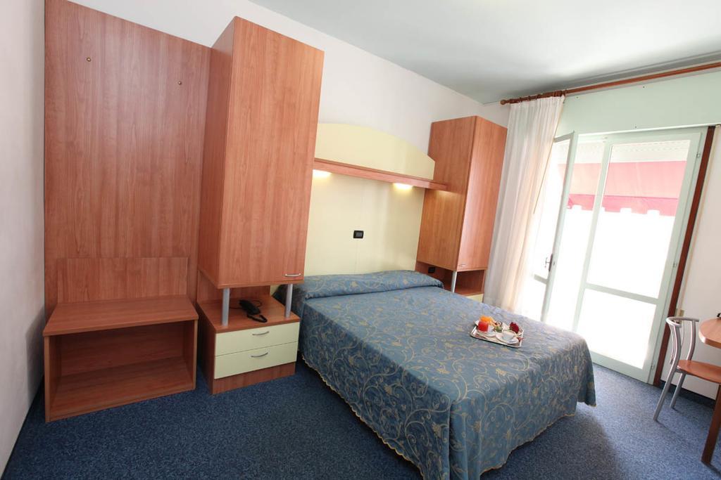 Derby S Hotel